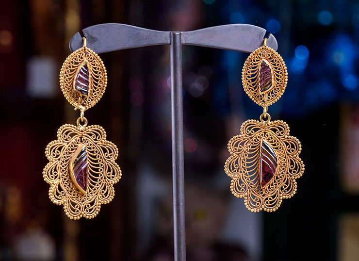 Antique 100-year-old 23ct gold earrings with engraved tourmalines